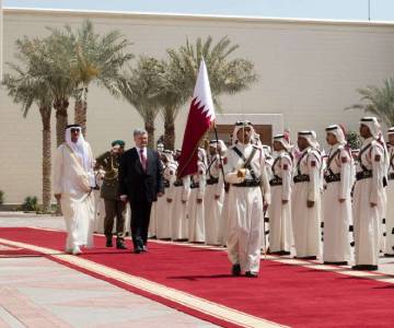 Official visit in the Amiri Palace with His Highness Sheikh Tamim Bin Hamad Al Thani, Amir of the State of Qatar