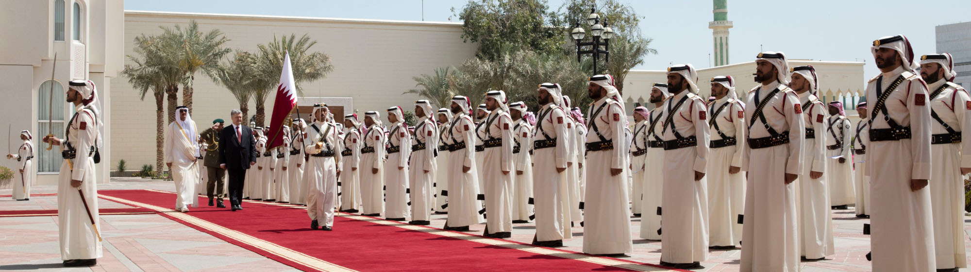 Official visit in the Amiri Palace with His Highness Sheikh Tamim Bin Hamad Al Thani, Amir of the State of Qatar